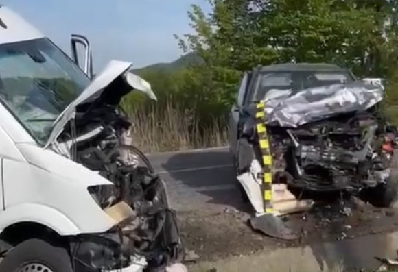 Intervenție de urgență în Maramureș după coliziune rutieră cu multiple victime