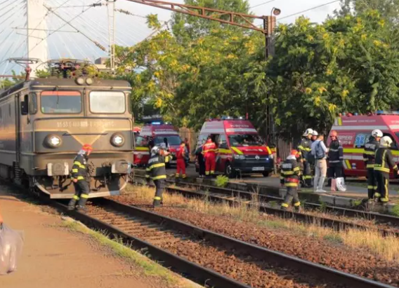 Tânărul din Cluj călcat de tren voia să obțină permisul de conducere. Căștile i-au fost fatale